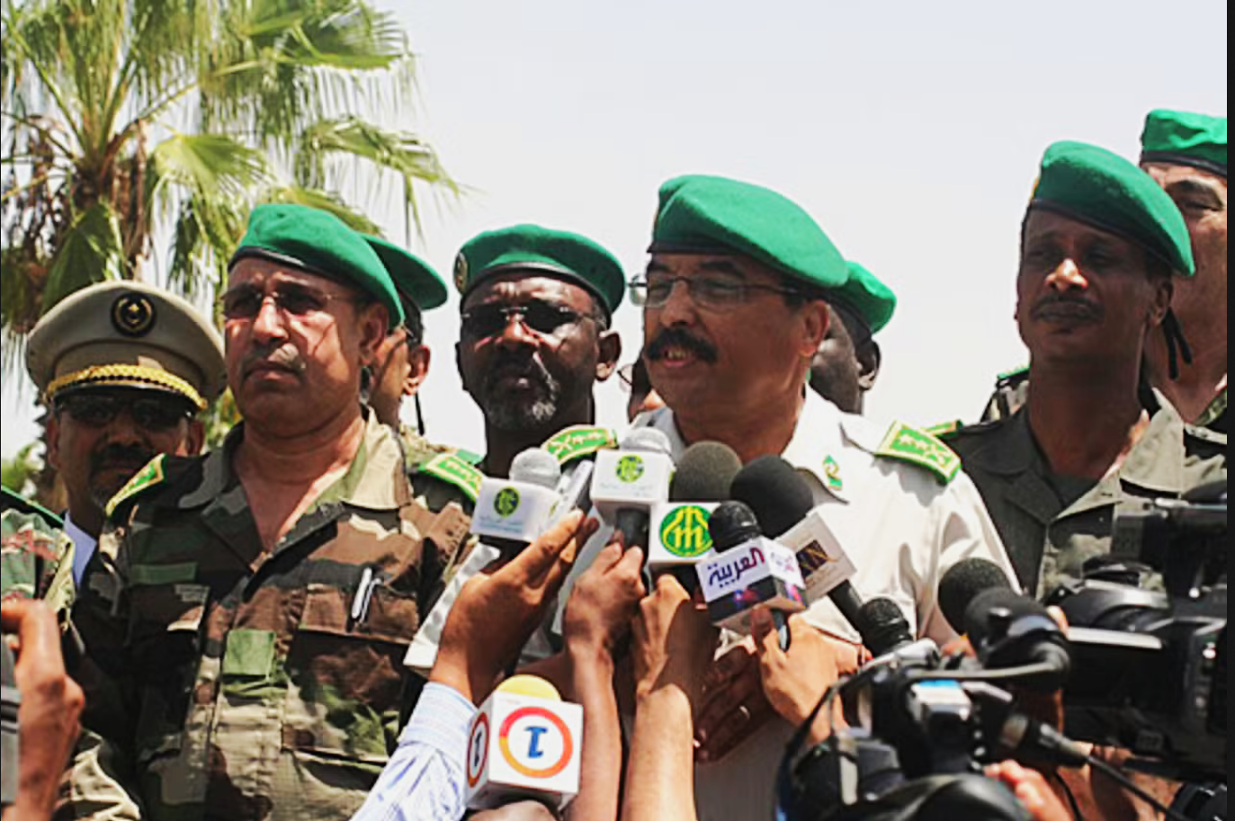 THÈSES ET INTERROGATIONS POUR UNE HISTOIRE RÉCONCILIÉS DE LA MAURITANIE.  LES COUPS MILITAIRES COMME RYTHME NATIONAL ?