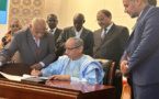 Mauritanie : signature d’une charte entre gouvernement, parti majoritaire et deux formations d’opposition